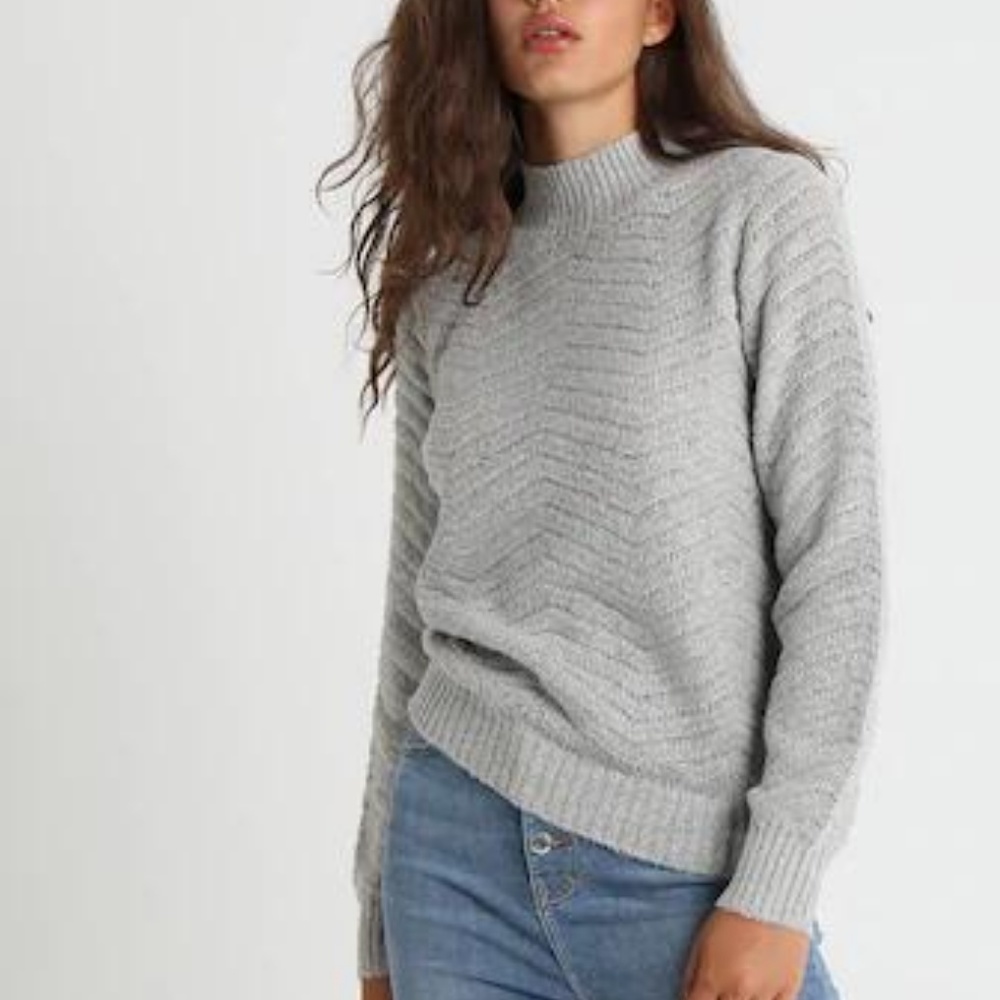 ASOS Y.A.S YASBEATRICE Knit Pulover